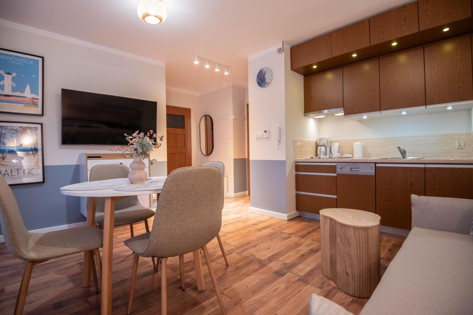 Apartment Mistral Z Parkingiem - Promenada & Morze - Na Wyspie Swinoujscie